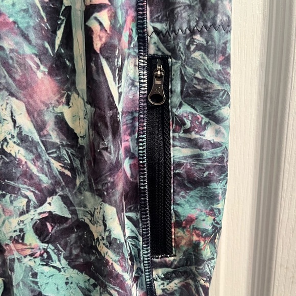 Lululemon Inspire Tight II *Full-On Luxtreme (Mesh) Size 8 - Picture 7 of 9